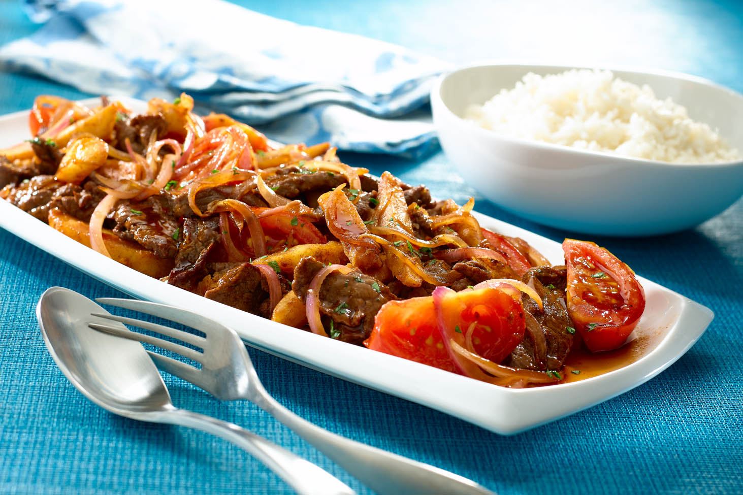 Lomo Saltado -  Carne y Papas Fritas al Estilo Peruano 