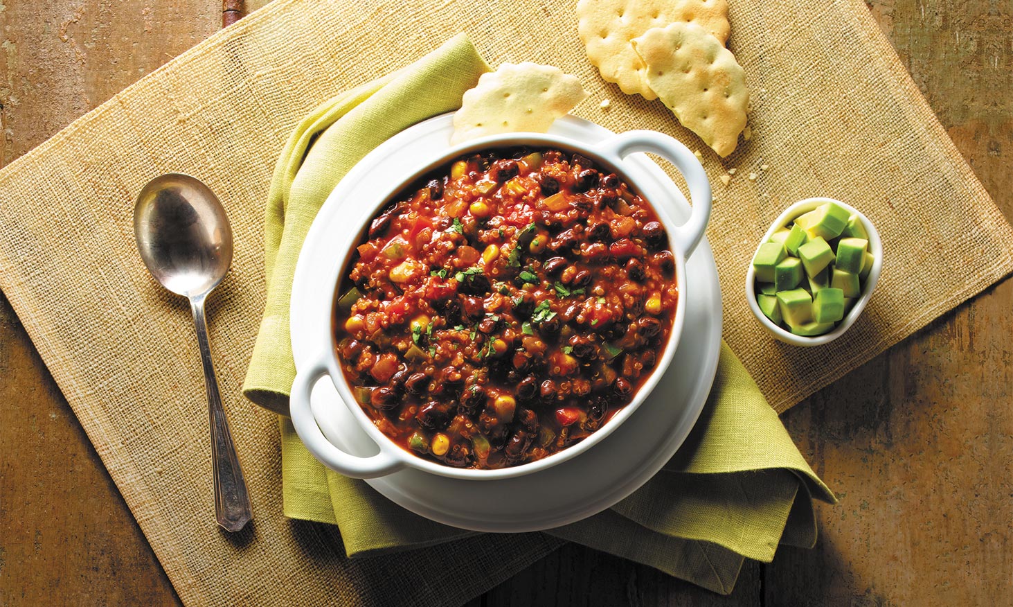 Chili de Quinua y Frijoles Negros