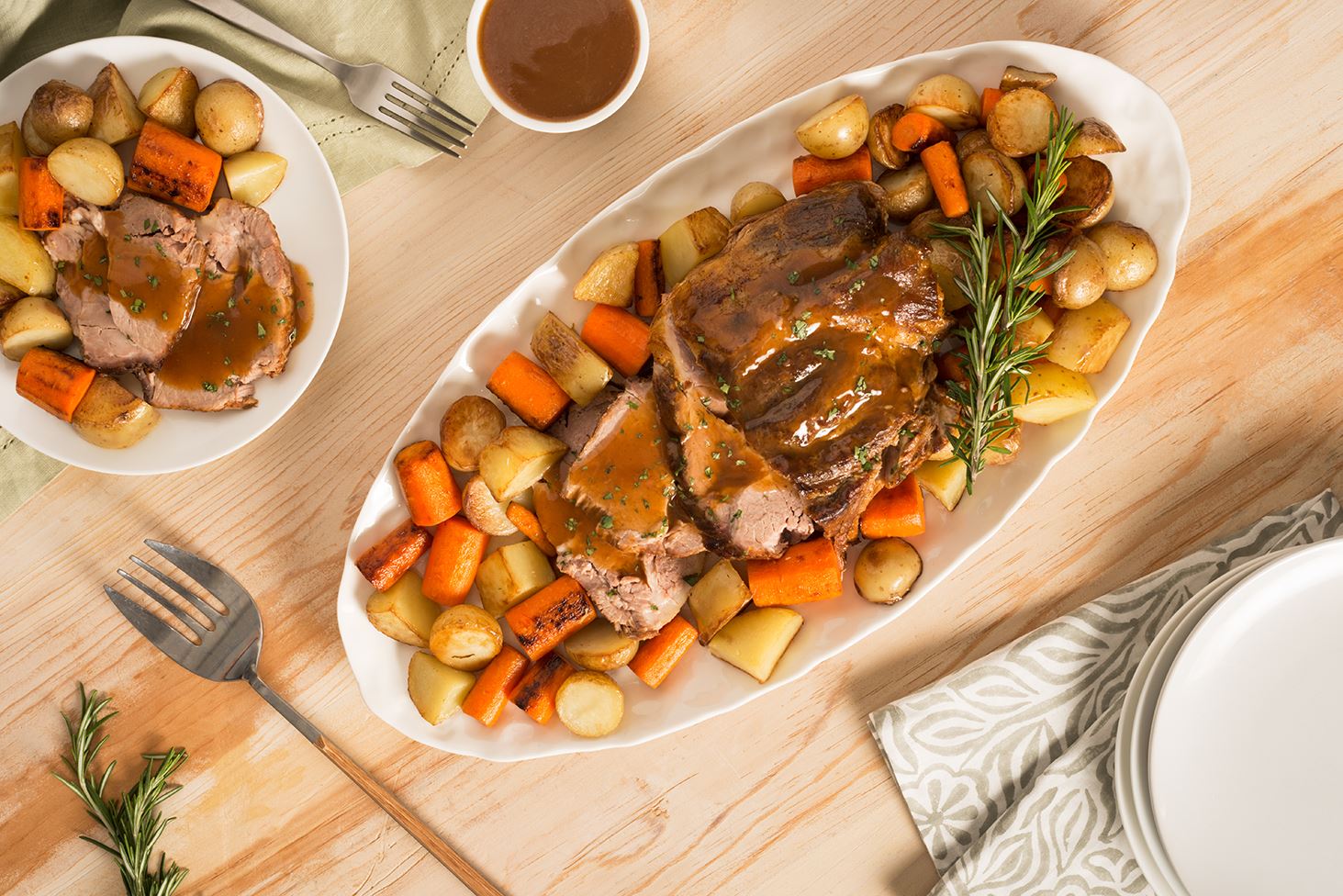 Pernil al Mojo con Papas y Zanahorias