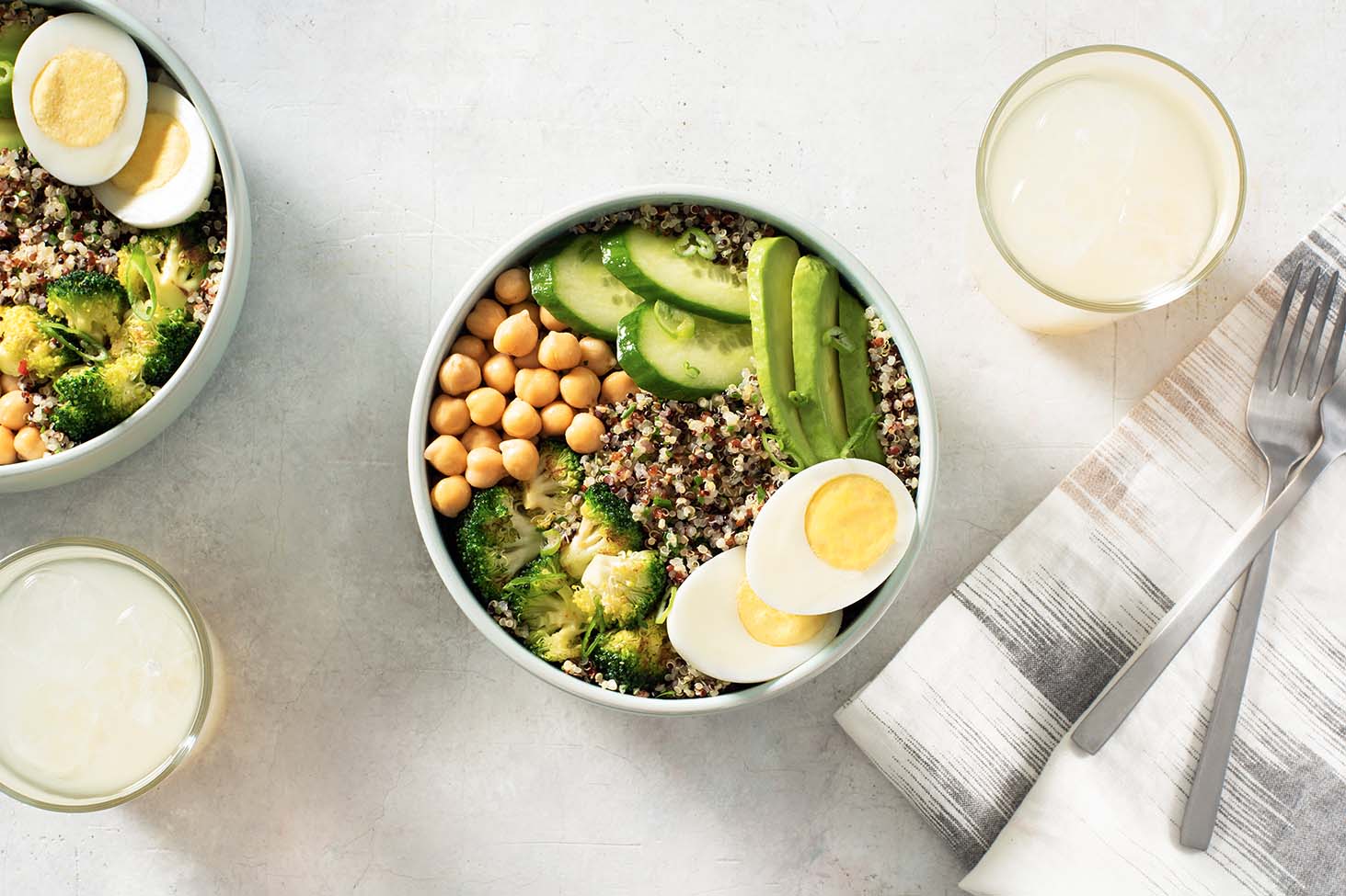 Bowl de Ensalada Verde y Quinua