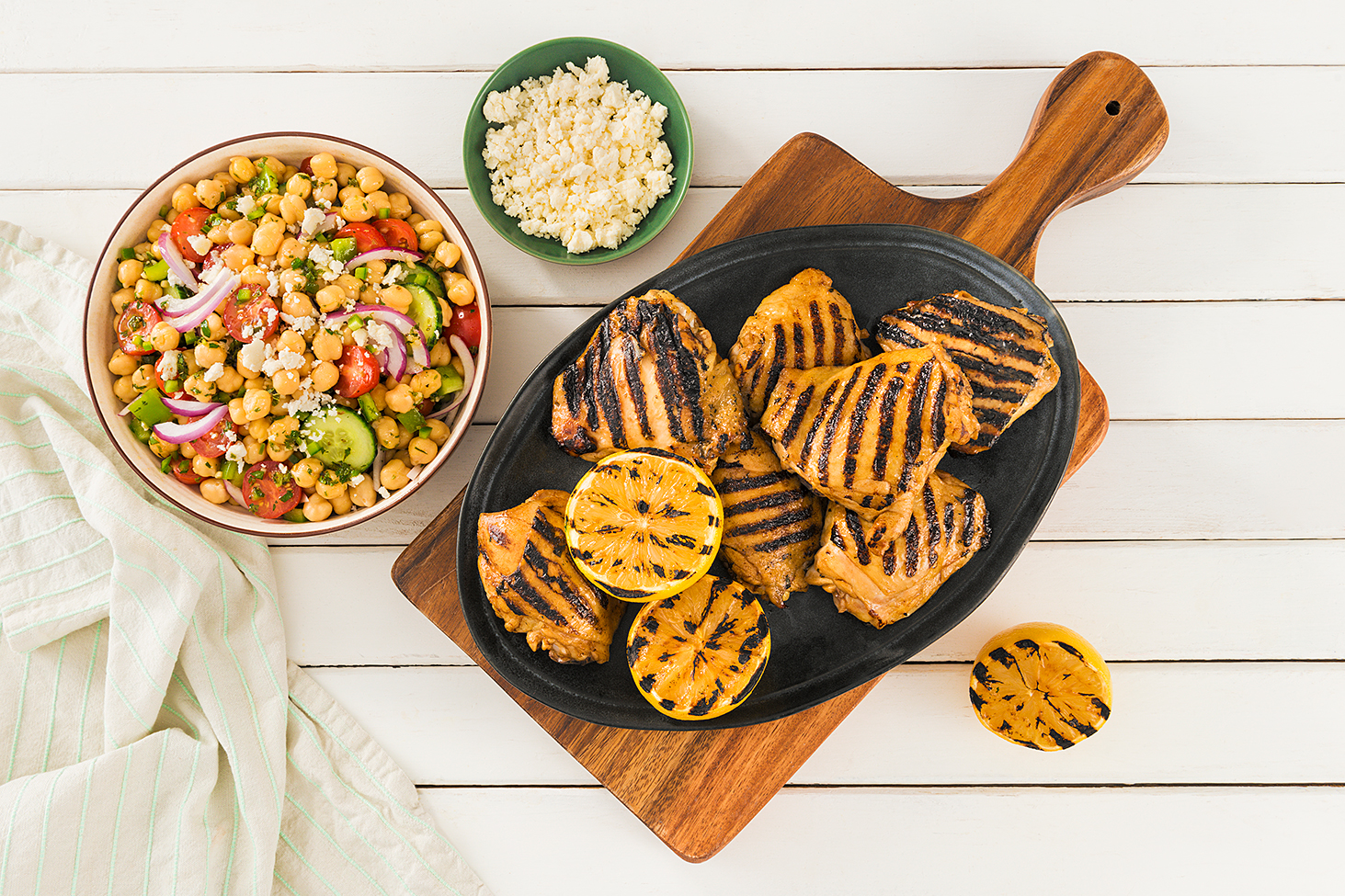 Pollo al Limón y Ajo a la Parrilla con Ensalada de Garbanzos