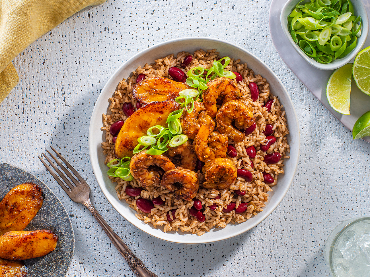 Frijoles con Arroz y Camarones al Estilo Jamaiquino