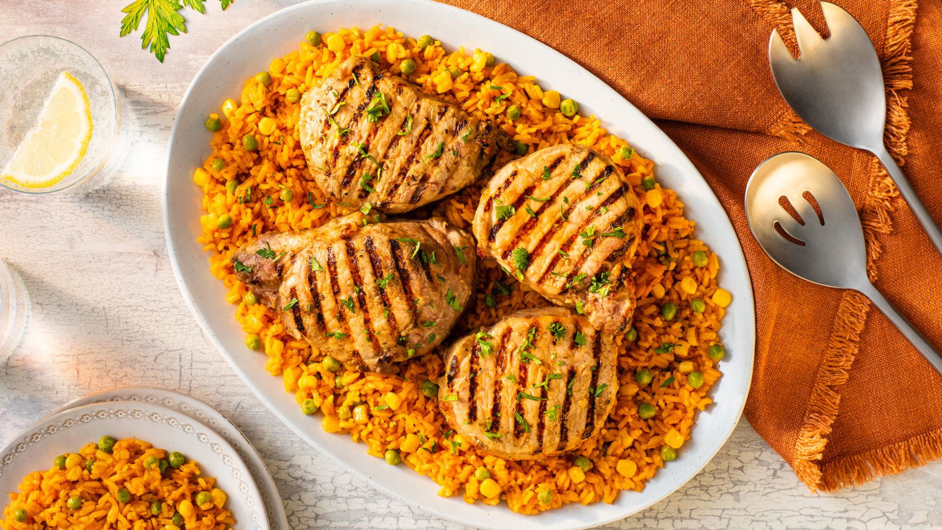 Chuletas de Cerdo con Arroz Jazmín Amarillo