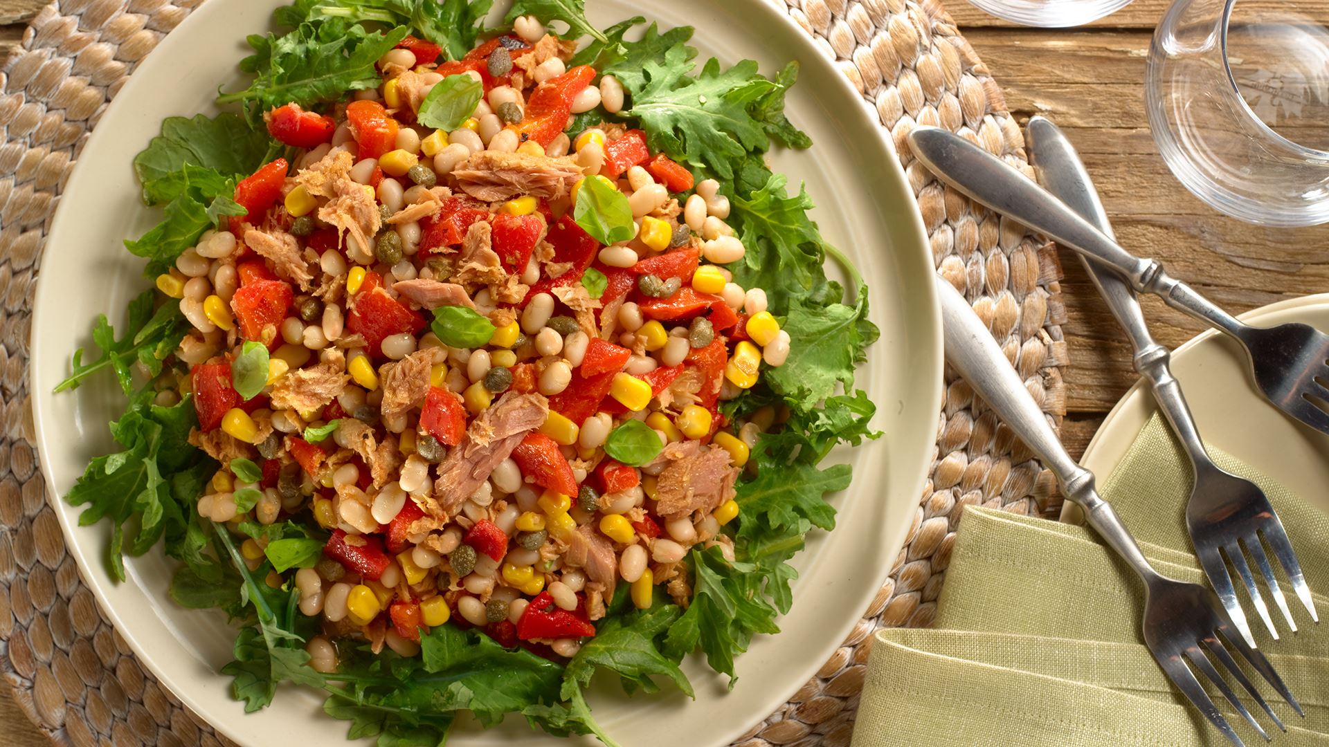 Ensalada de Atún y Frijoles Blancos